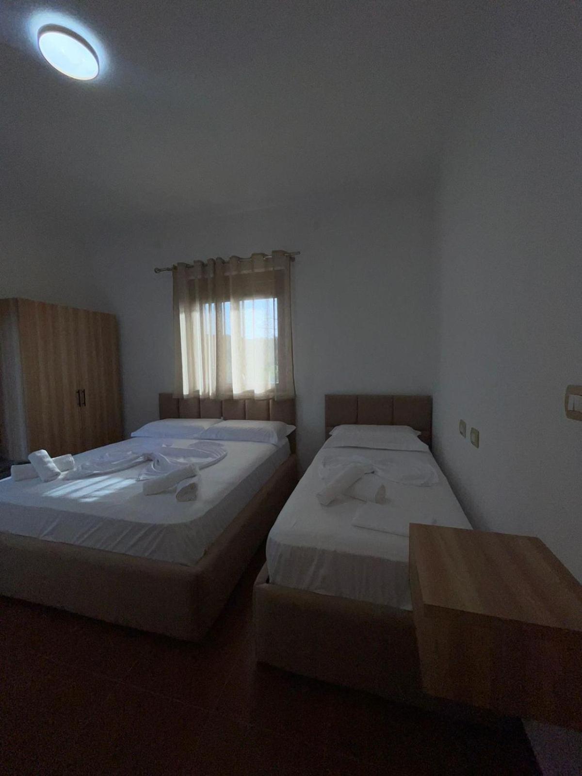 Prela'S Rooms Shkoder Luaran gambar