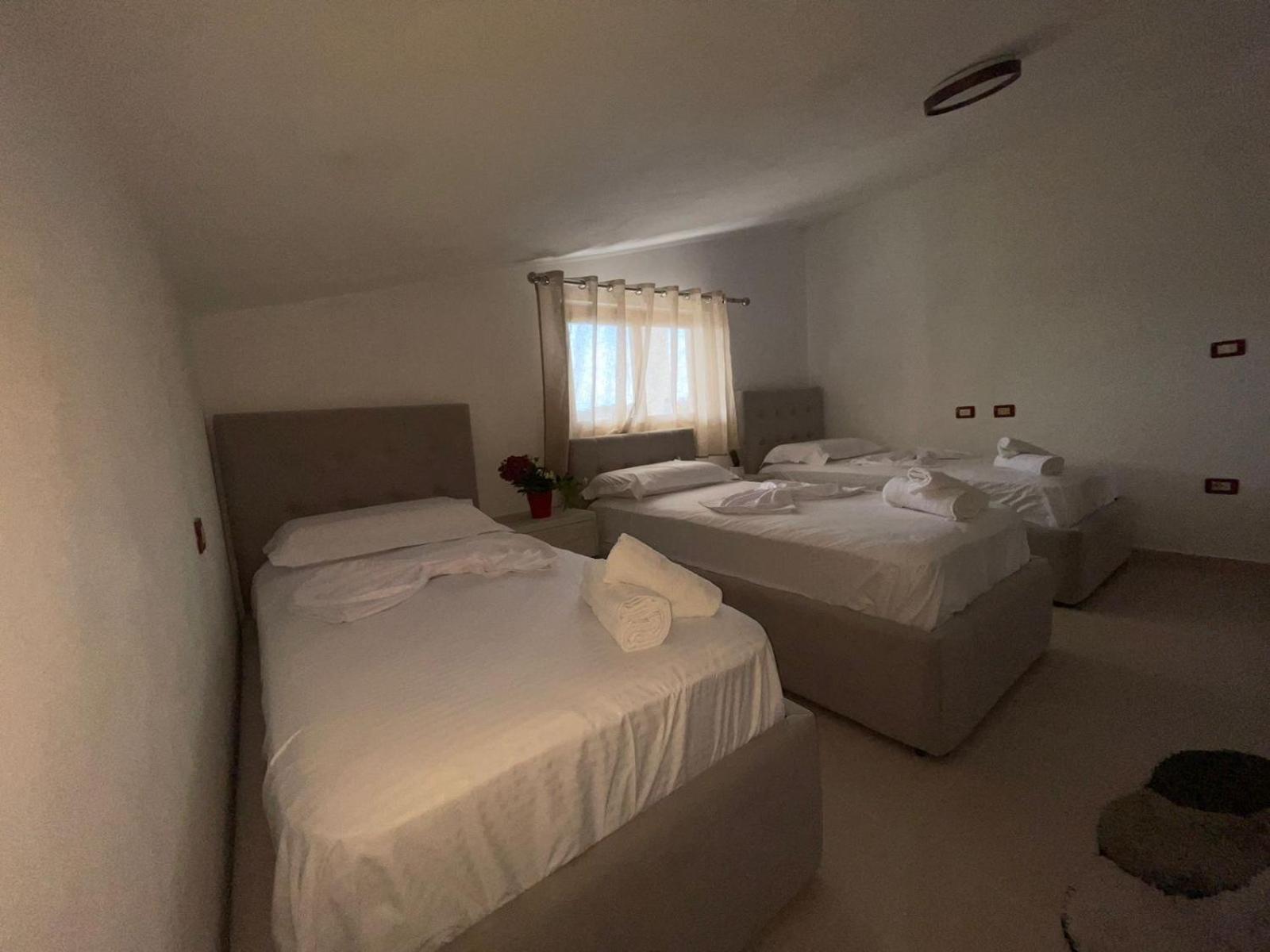 Prela'S Rooms Shkoder Luaran gambar
