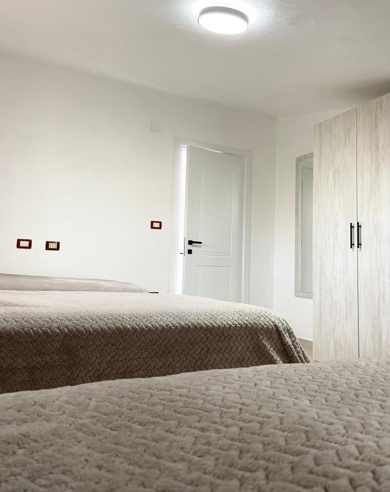 Prela'S Rooms Shkoder Luaran gambar
