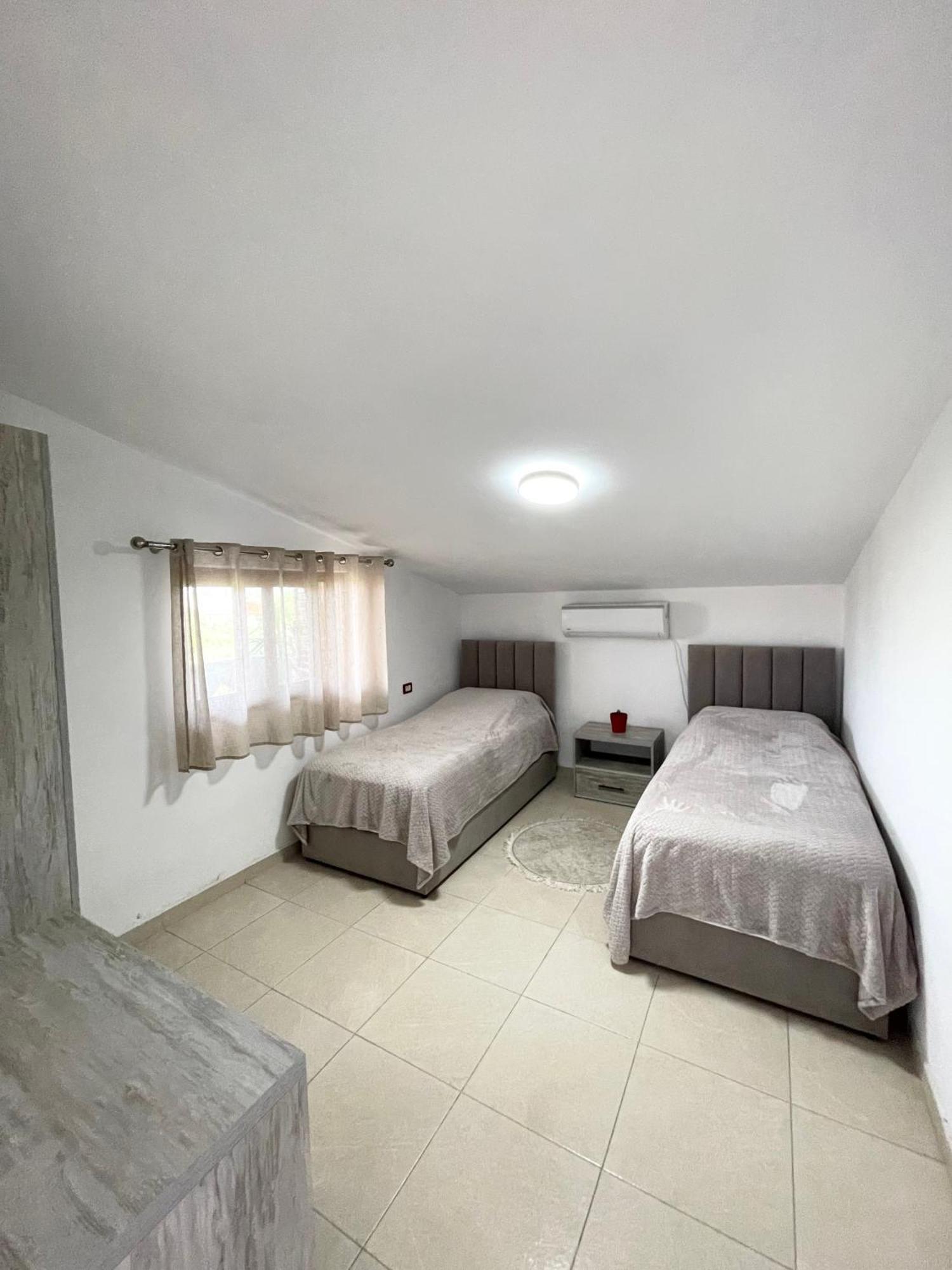 Prela'S Rooms Shkoder Luaran gambar
